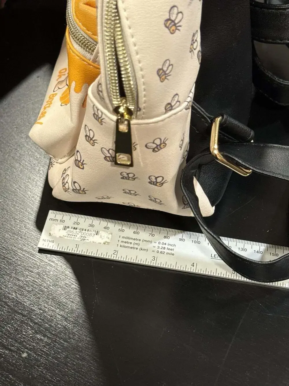 Disney Loungefly Winnie the Pooh Bees & Honey Mini Backpack Purse Oh Bother